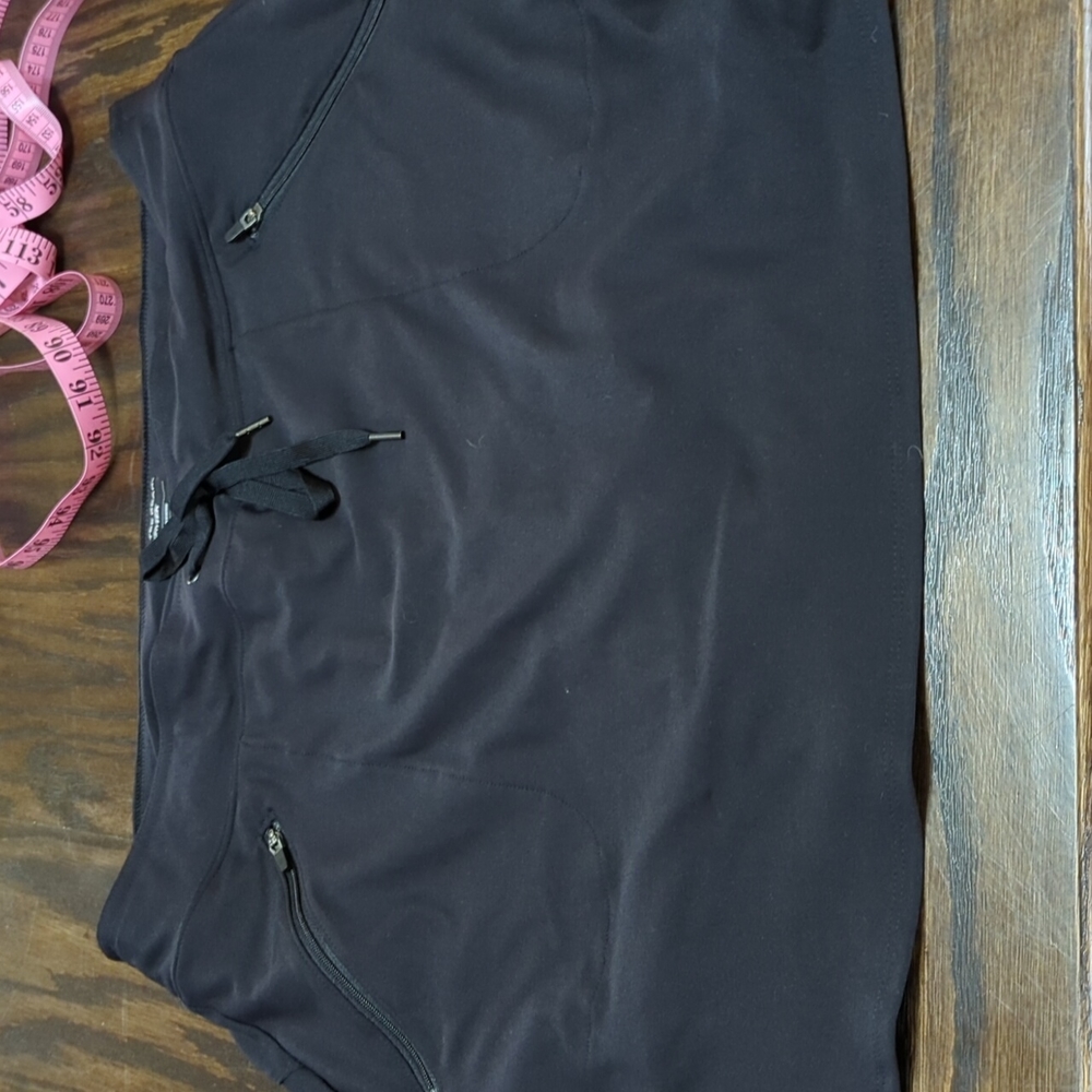 Tek Gear skort